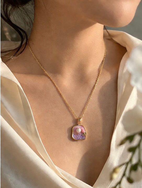 Aurora Pearl Pendant