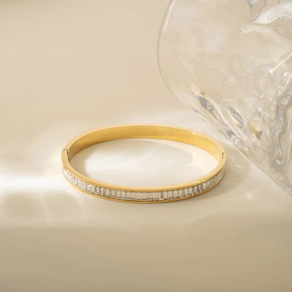 Luxe Line Cuff